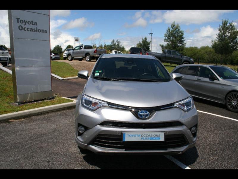 TOYOTA – RAV4