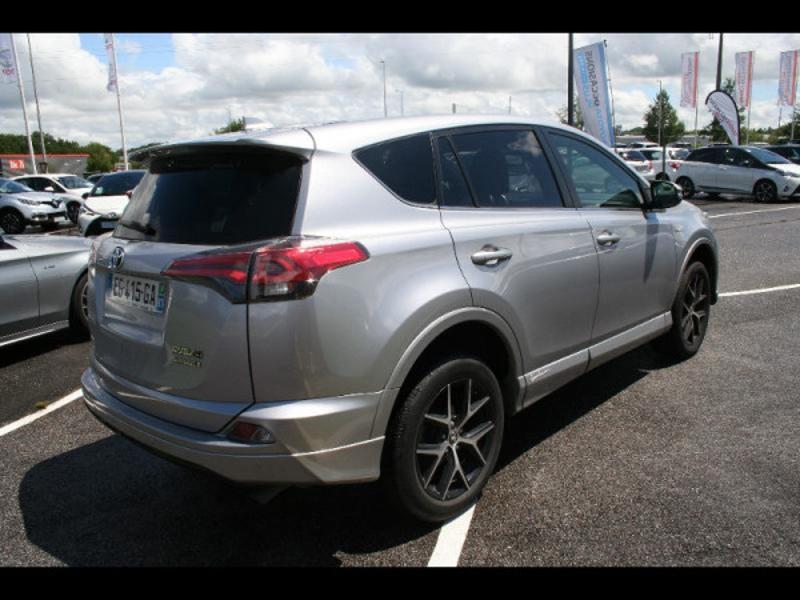 TOYOTA – RAV4