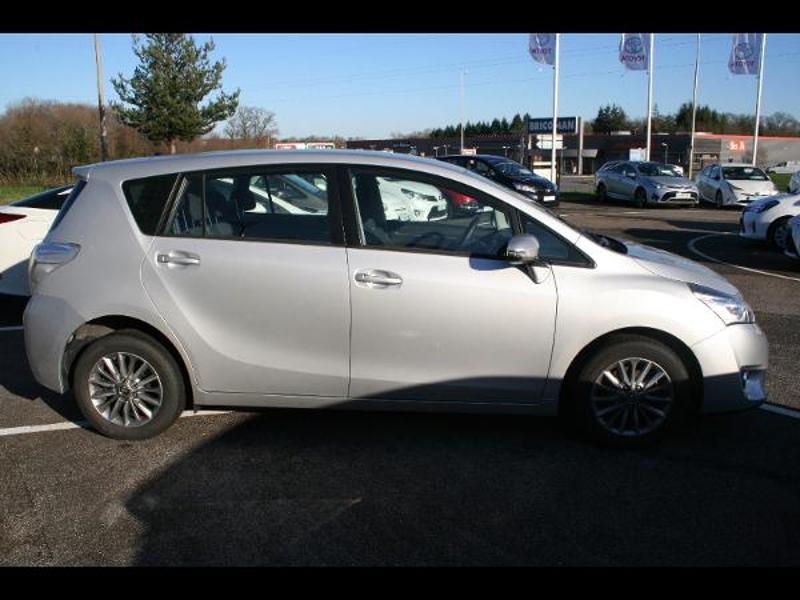 TOYOTA – Verso