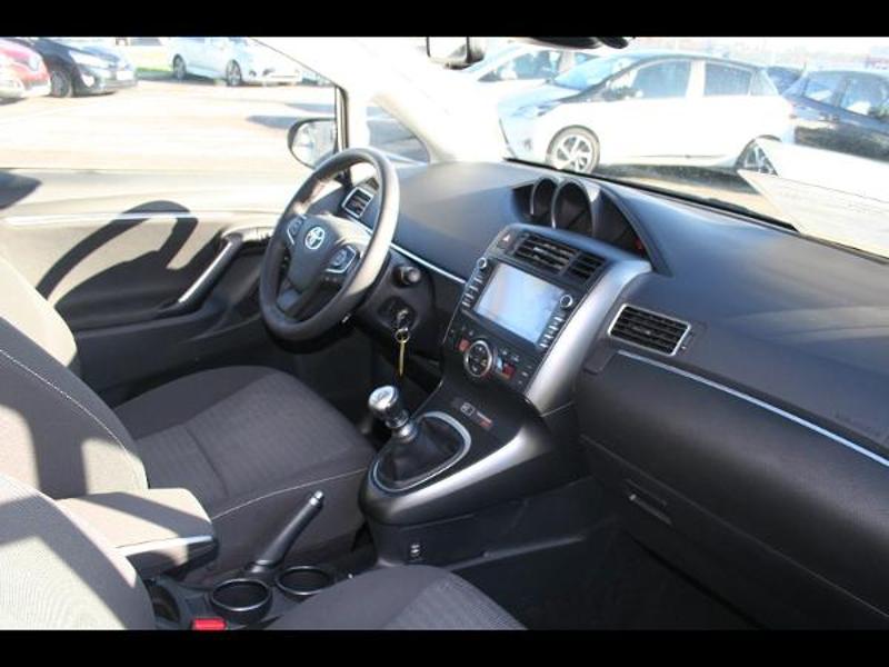 TOYOTA – Verso