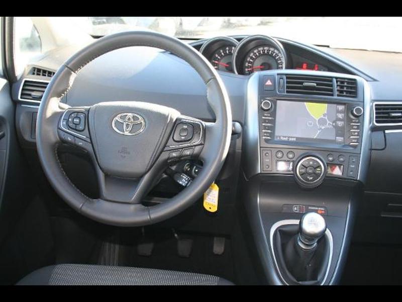 TOYOTA – Verso