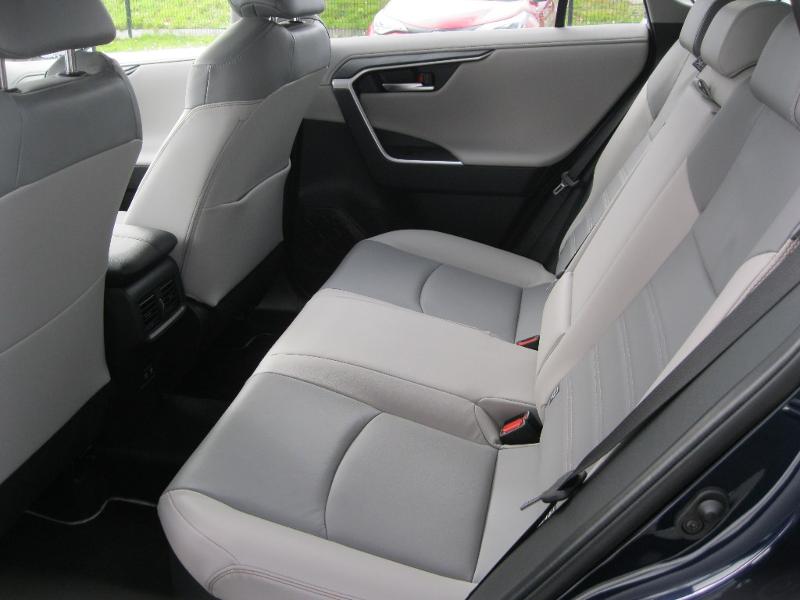 TOYOTA – RAV4